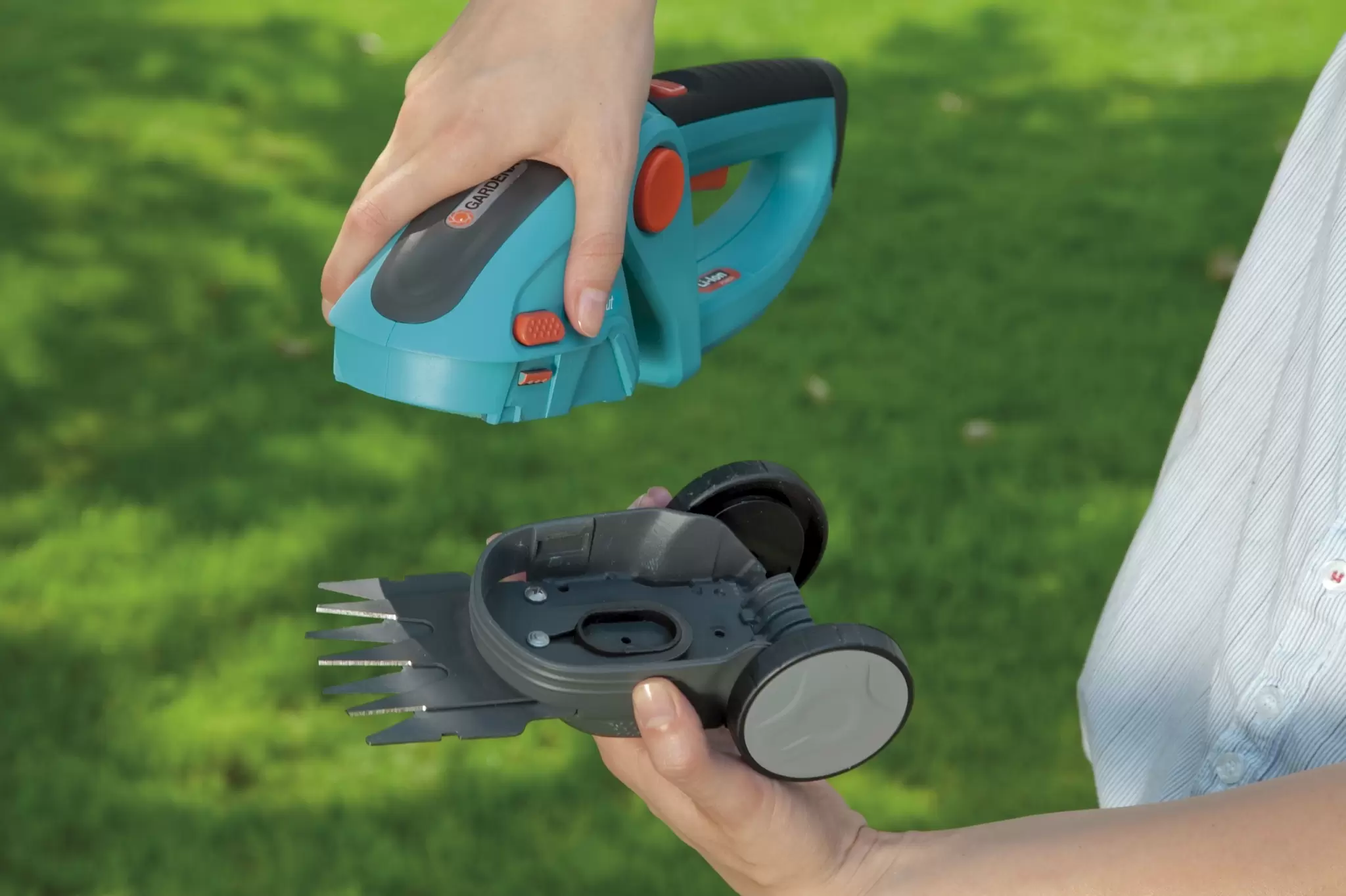 аккумуляторный гардена. беспроводной садовый триммер - garden trimmer. ножницы аккумуляторные gardena classiccut li. 00. аккумуляторный гардена.